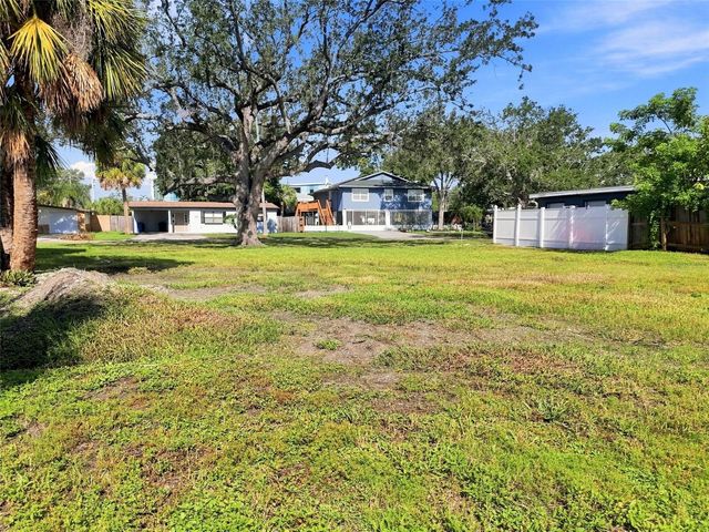 4135 CARSON STREET NE, St Petersburg, FL 33703