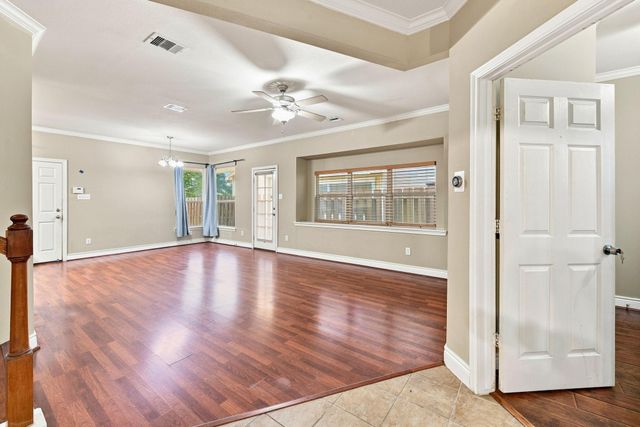 14334 Summer Garden Drive, Houston, TX 77083