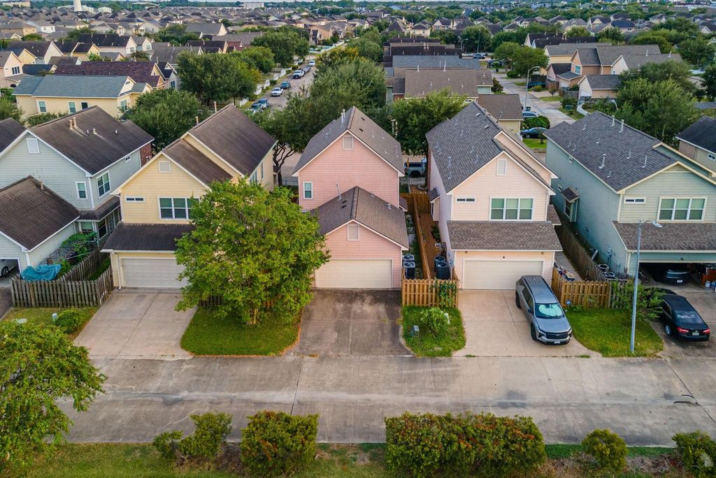 14334 Summer Garden Drive, Houston, TX 77083
