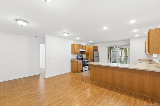 415 1st Street, Greenport, NY 11944