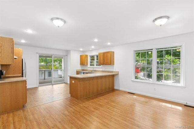 415 1st Street, Greenport, NY 11944