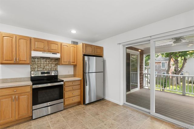 415 1st Street, Greenport, NY 11944