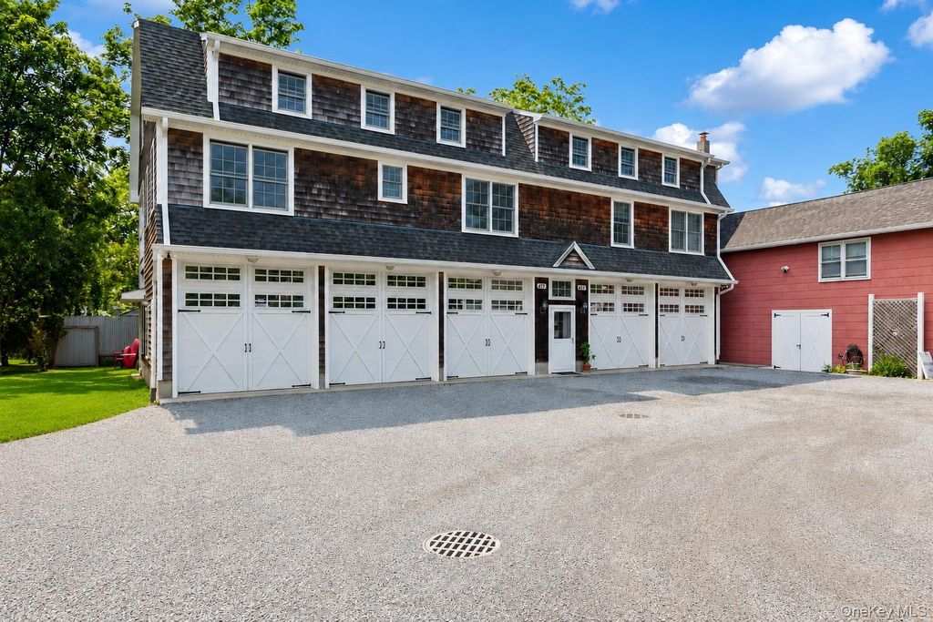 415 1st Street, Greenport, NY 11944