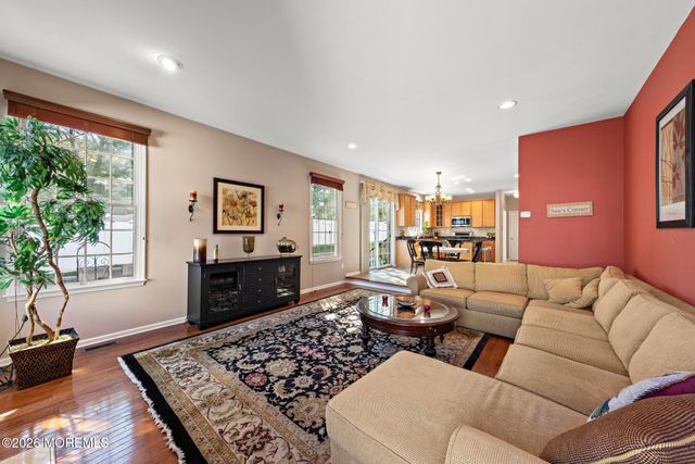 19 Jackson Circle, Ocean Twp, NJ 07712