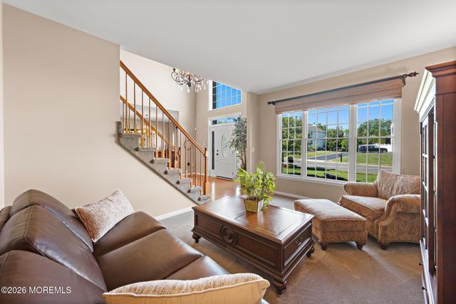 19 Jackson Circle, Ocean Twp, NJ 07712