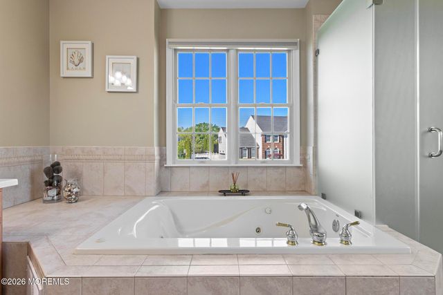 19 Jackson Circle, Ocean Twp, NJ 07712
