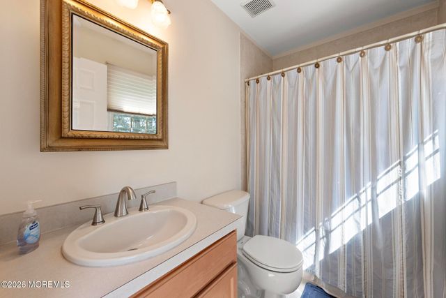 19 Jackson Circle, Ocean Twp, NJ 07712