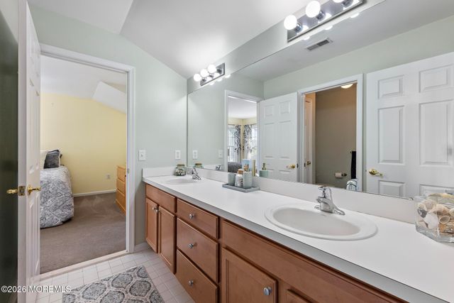 19 Jackson Circle, Ocean Twp, NJ 07712