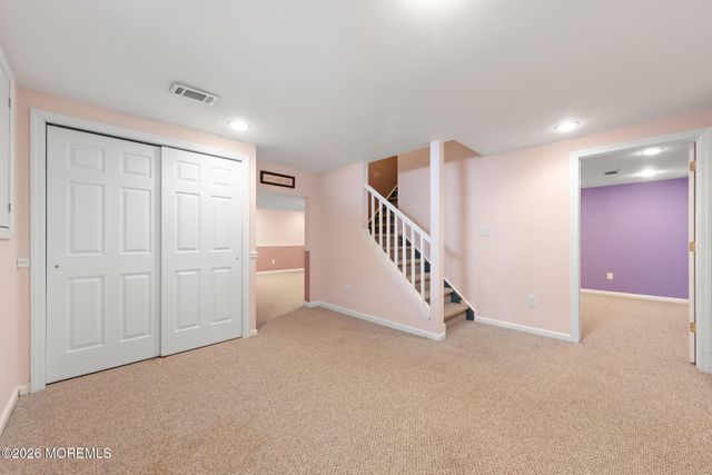 19 Jackson Circle, Ocean Twp, NJ 07712