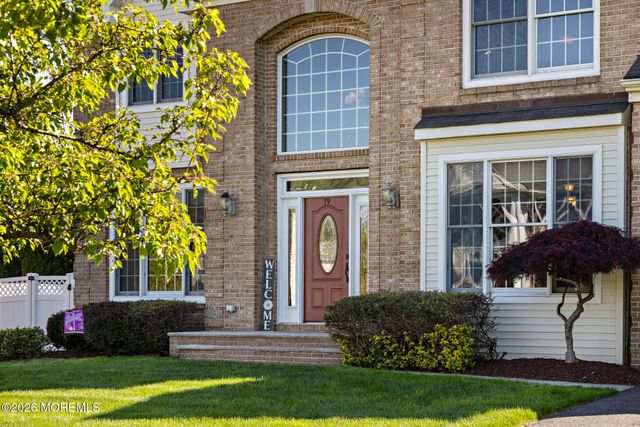 19 Jackson Circle, Ocean Twp, NJ 07712
