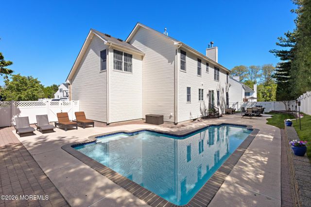 19 Jackson Circle, Ocean Twp, NJ 07712