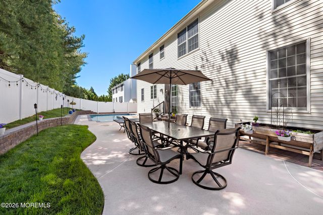 19 Jackson Circle, Ocean Twp, NJ 07712