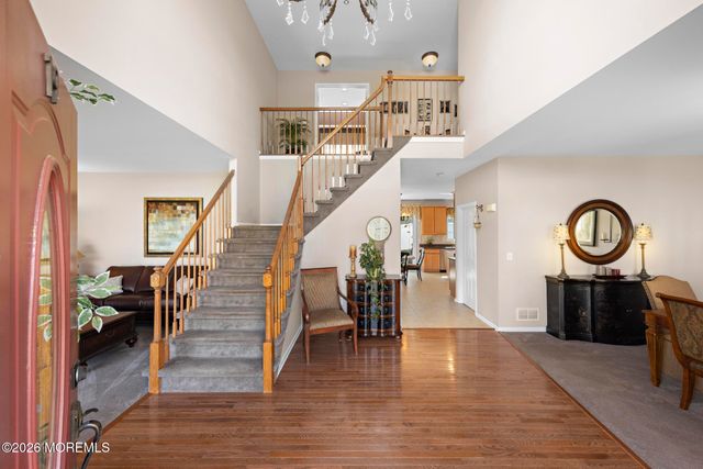 19 Jackson Circle, Ocean Twp, NJ 07712