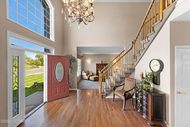 19 Jackson Circle, Ocean Twp, NJ 07712