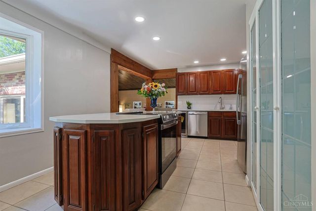 8608 Zenith Court, Springfield Twp., OH 45231