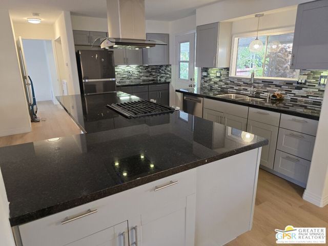 412 S Paseo Laredo, Cathedral City, CA 92234