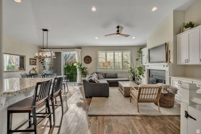 1877 W KAMARI DR, South Jordan, UT 84095