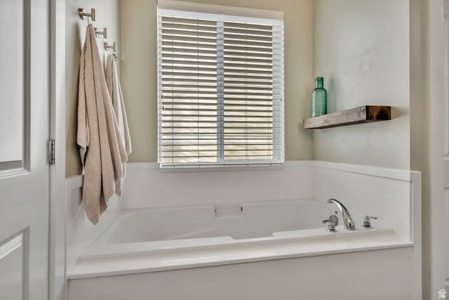 1877 W KAMARI DR, South Jordan, UT 84095