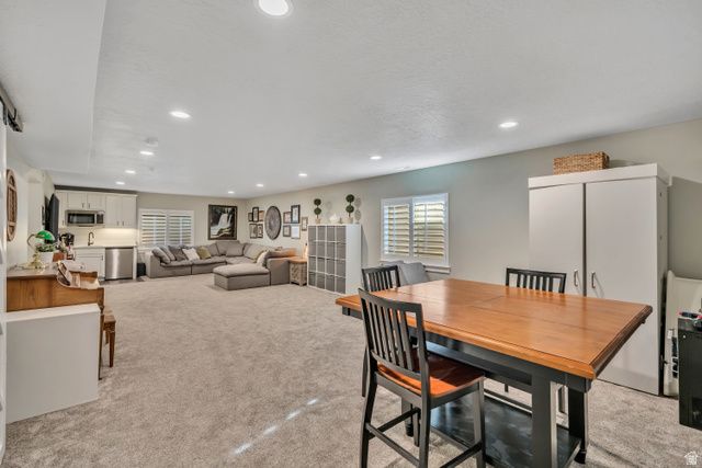 1877 W KAMARI DR, South Jordan, UT 84095