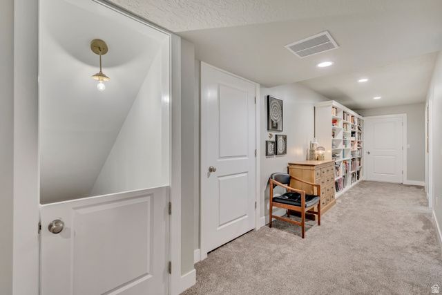 1877 W KAMARI DR, South Jordan, UT 84095