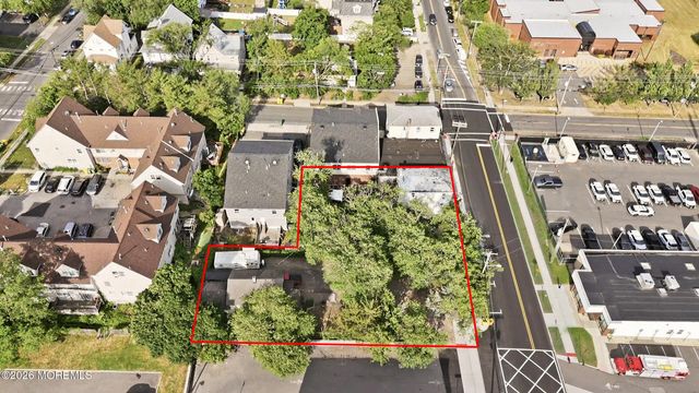 211 4th Street, Lakewood, NJ 08701