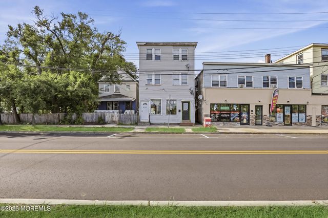 211 4th Street, Lakewood, NJ 08701