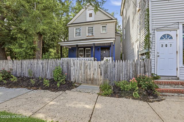 211 4th Street, Lakewood, NJ 08701