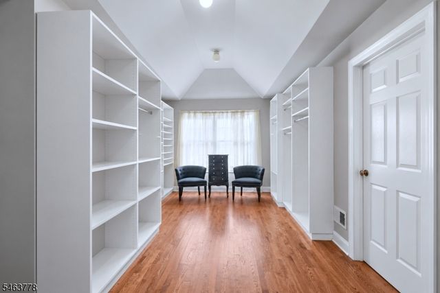 5 Nalesnik Dr, Fairfield Twp., NJ 07004
