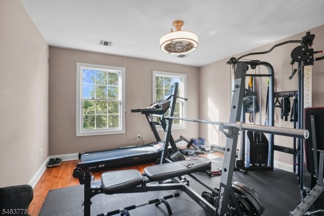 5 Nalesnik Dr, Fairfield Twp., NJ 07004