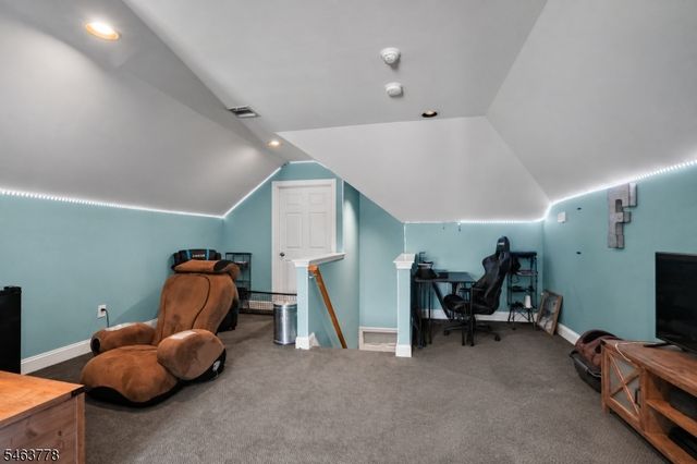 5 Nalesnik Dr, Fairfield Twp., NJ 07004