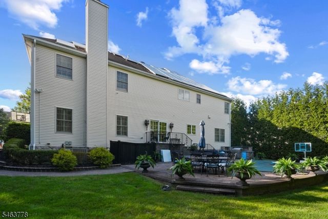 5 Nalesnik Dr, Fairfield Twp., NJ 07004