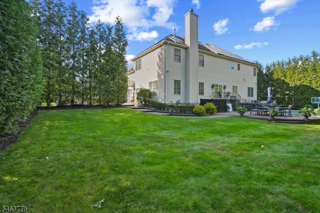 5 Nalesnik Dr, Fairfield Twp., NJ 07004