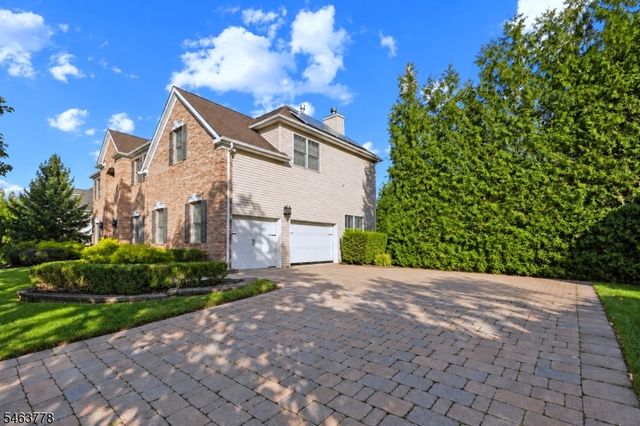 5 Nalesnik Dr, Fairfield Twp., NJ 07004