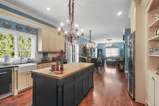 5 Nalesnik Dr, Fairfield Twp., NJ 07004