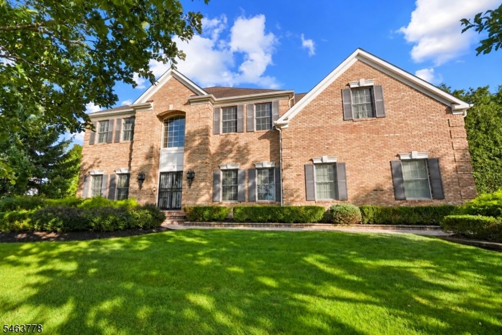 5 Nalesnik Dr, Fairfield Twp., NJ 07004
