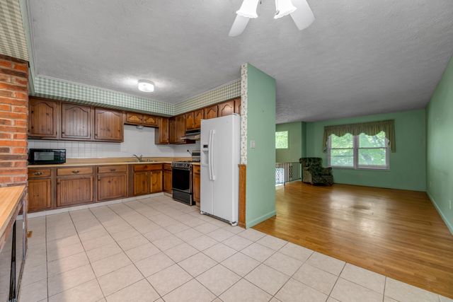 1282 Narragansett Park, Lexington, KY 40517