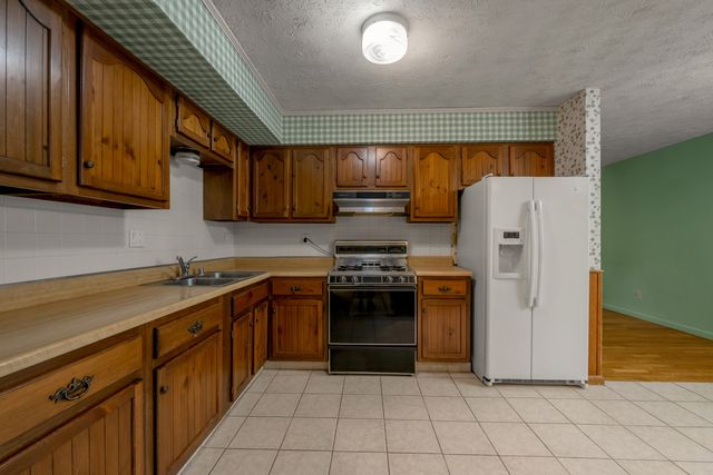 1282 Narragansett Park, Lexington, KY 40517
