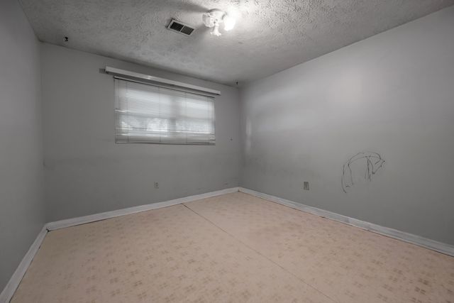 1282 Narragansett Park, Lexington, KY 40517