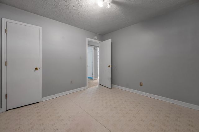 1282 Narragansett Park, Lexington, KY 40517
