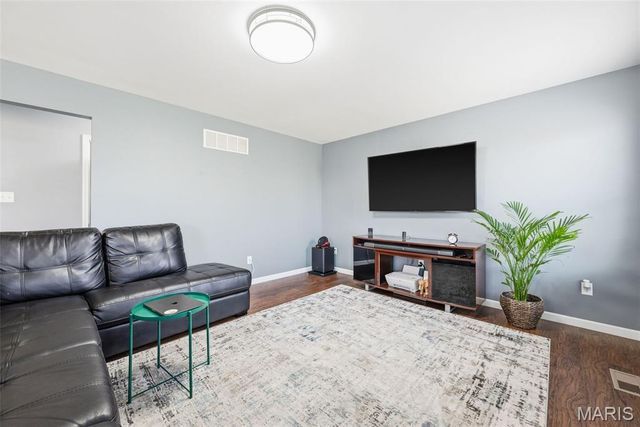 463 Dusty Brook Drive, O'fallon, MO 63366