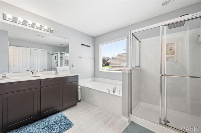 463 Dusty Brook Drive, O'fallon, MO 63366