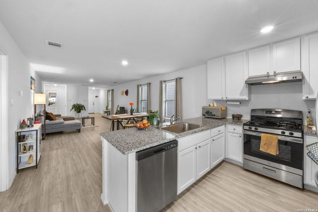 7415 Donkey, San Antonio, TX 78252