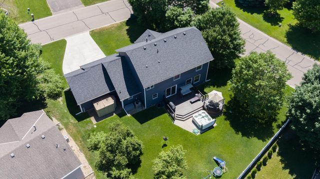 247 Pendryn Hill Circle, Woodbury, MN 55125