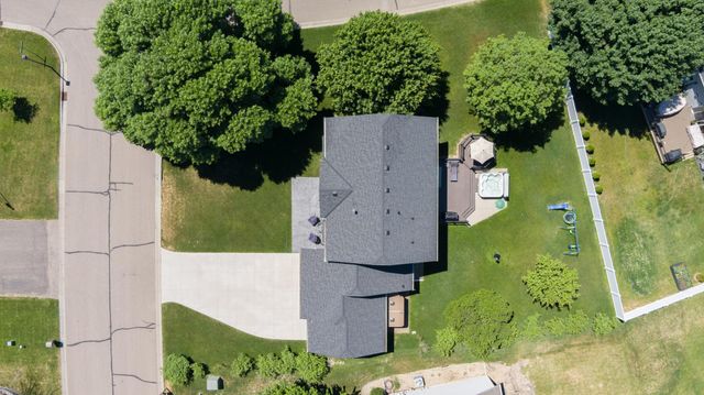247 Pendryn Hill Circle, Woodbury, MN 55125