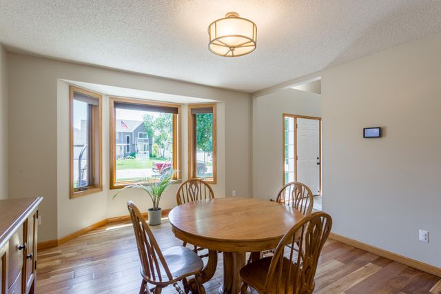 247 Pendryn Hill Circle, Woodbury, MN 55125