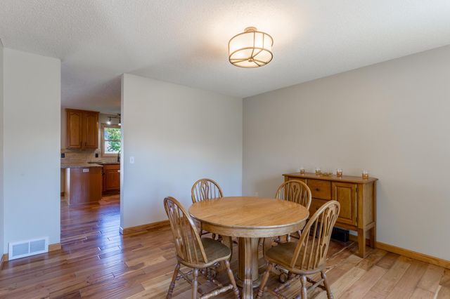 247 Pendryn Hill Circle, Woodbury, MN 55125