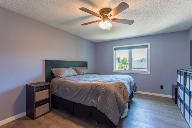 247 Pendryn Hill Circle, Woodbury, MN 55125