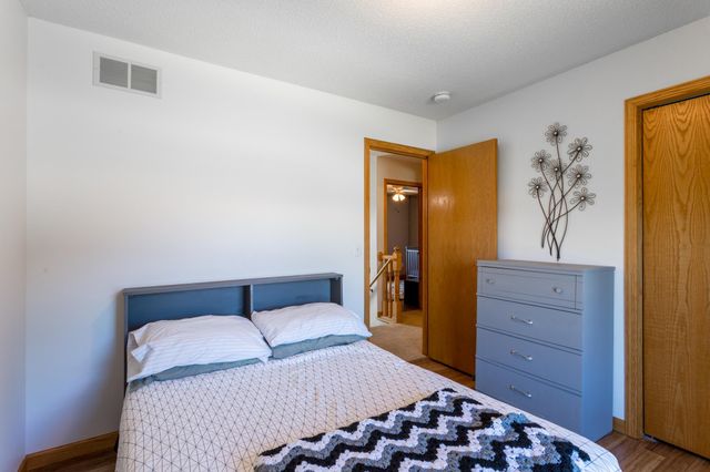 247 Pendryn Hill Circle, Woodbury, MN 55125