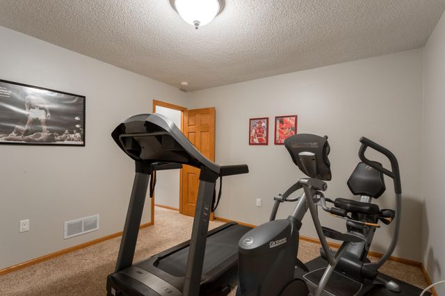 247 Pendryn Hill Circle, Woodbury, MN 55125