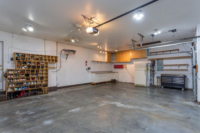 247 Pendryn Hill Circle, Woodbury, MN 55125